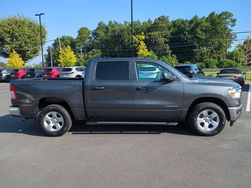 Used 2023 RAM 1500 Big Horn AWD/4WD image 3