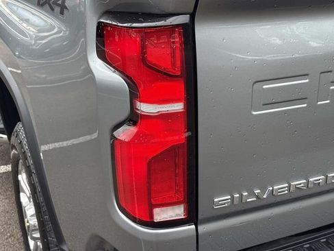 Used 2025 Chevrolet Silverado 2500 LTZ w/ LTZ Premium Package AWD/4WD image 12