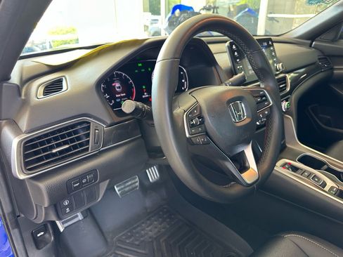 Used 2019 Honda Accord Sport image 18