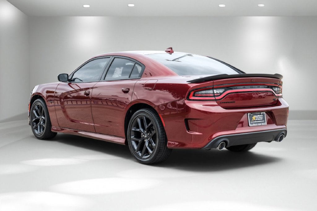 Used 2022 Dodge Charger R/T w/ Blacktop Package RWD image 8