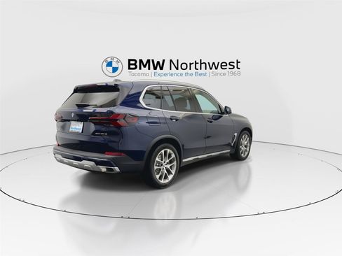 New 2026 BMW X5 xDrive50e AWD/4WD image 3