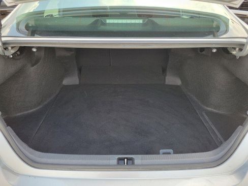 Used 2025 Toyota Camry LE image 7