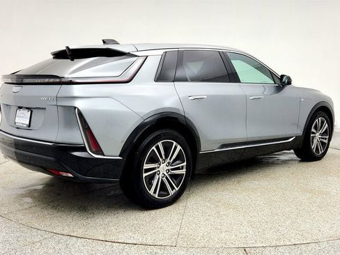 Used 2024 Cadillac Lyriq Luxury image 5