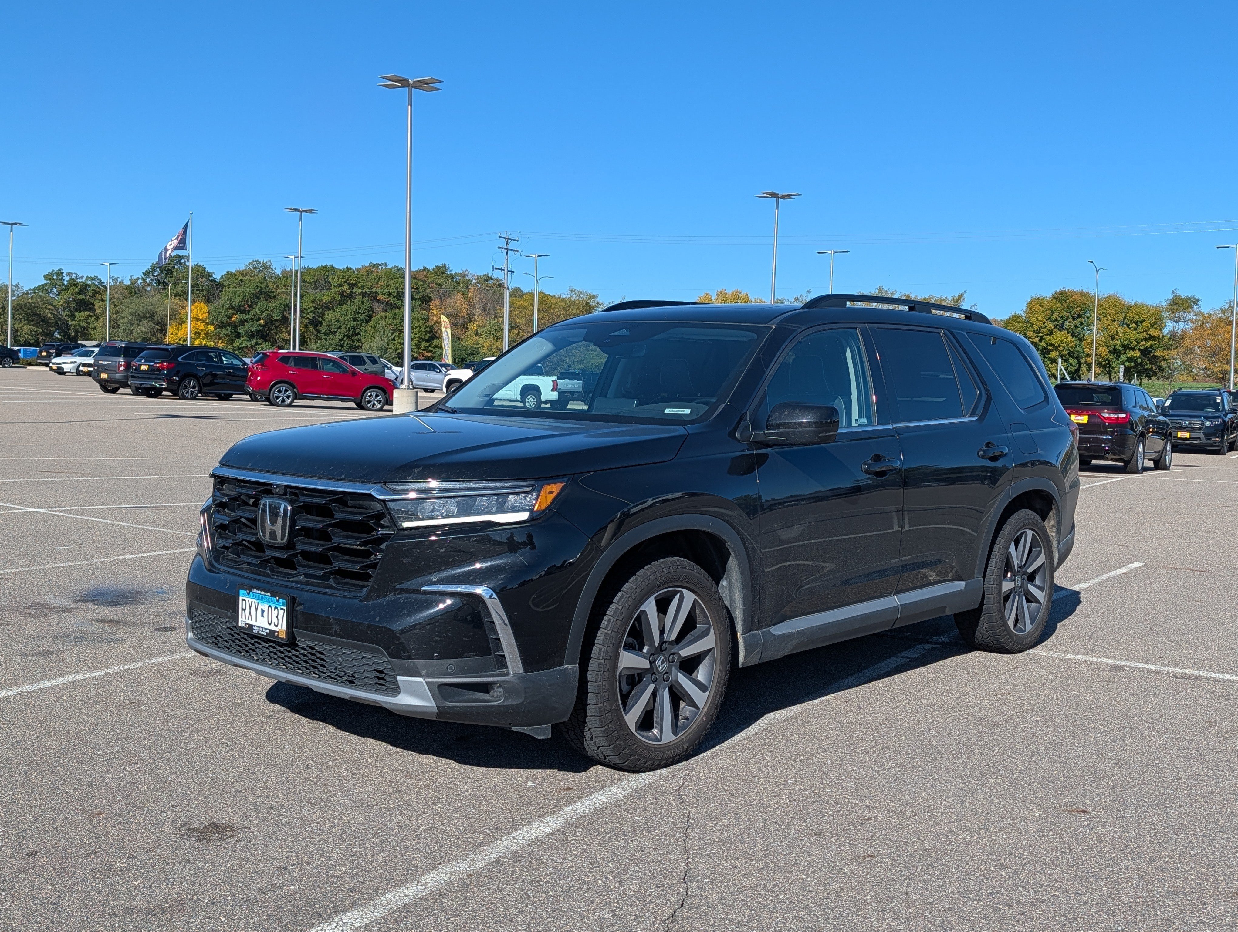 Used 2023 Honda Pilot Elite image 2