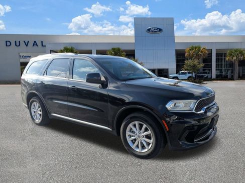 Used 2023 Dodge Durango SXT RWD image 2