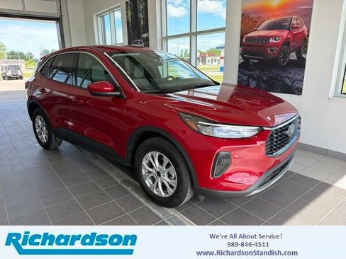 Certified 2023 Ford Escape Active w/ Tech Pack #2 AWD/4WD image 1