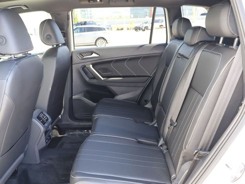 Used 2024 Volkswagen Tiguan SE R-Line AWD/4WD image 26