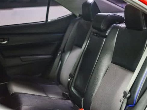 Certified 2019 Toyota Corolla SE image 19