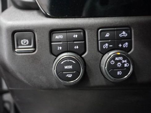 Used 2024 Chevrolet Silverado 1500 High Country w/ High Country Premium Package AWD/4WD image 7