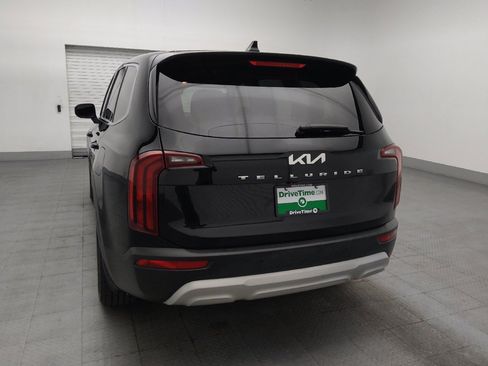 Used 2022 Kia Telluride LX FWD image 6