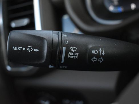 Used 2025 RAM 1500 Laramie AWD/4WD image 22