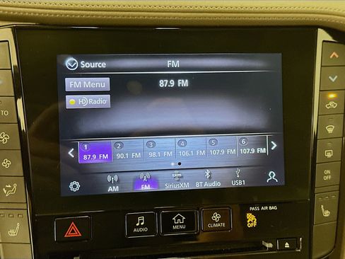 Used 2023 INFINITI QX50 Luxe AWD/4WD image 21
