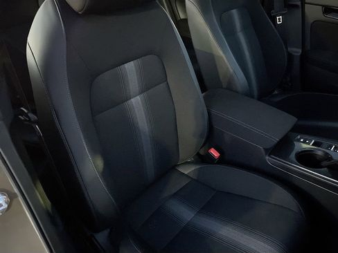 Used 2025 Honda Civic Sport image 29