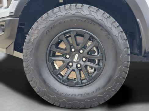 Used 2025 Ford F150 Raptor image 29