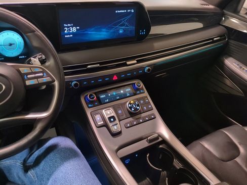 Used 2023 Hyundai Palisade Calligraphy image 21