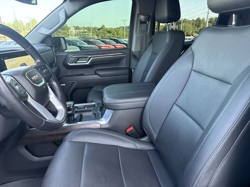 Used 2023 GMC Sierra 1500 SLT w/ SLT Premium Package AWD/4WD image 5