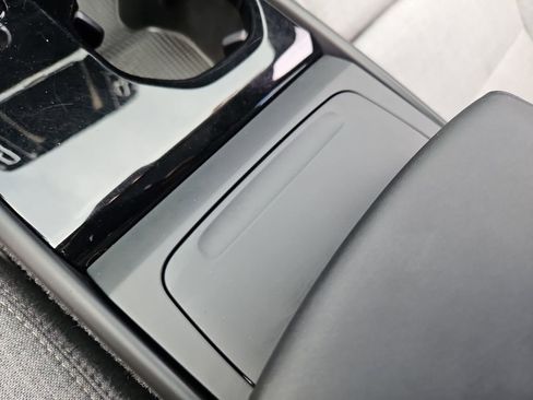 Used 2023 Volvo XC40 Recharge Ultimate w/ Protection Package Premier image 20