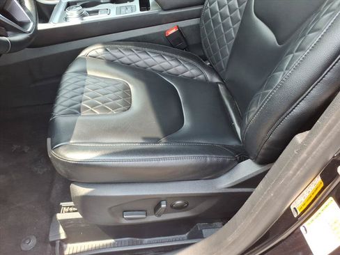 Used 2024 Ford Edge Titanium AWD/4WD image 24