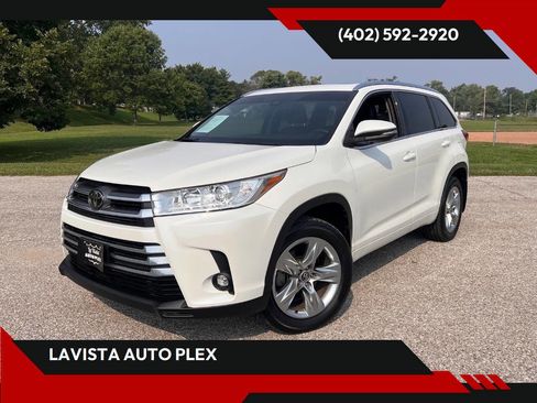 Used 2019 Toyota Highlander Limited image 1