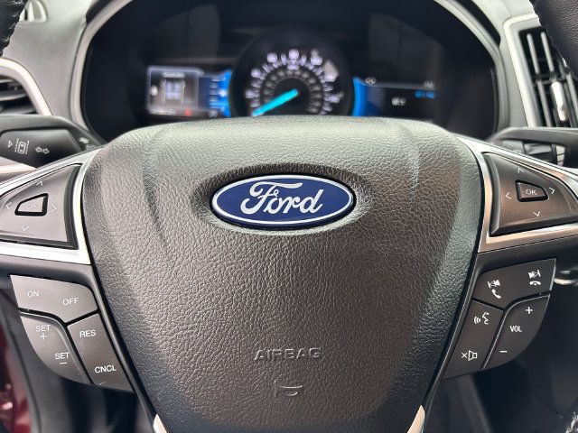 Used 2023 Ford Edge SEL w/ Convenience Package AWD/4WD image 16