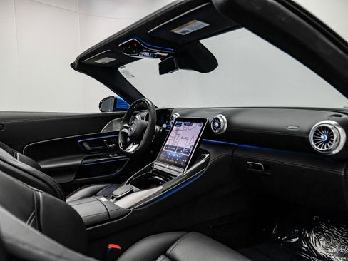 Used 2024 Mercedes-Benz SL 43 AMG image 58