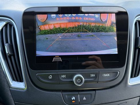 Used 2020 Chevrolet Malibu LT FWD image 36
