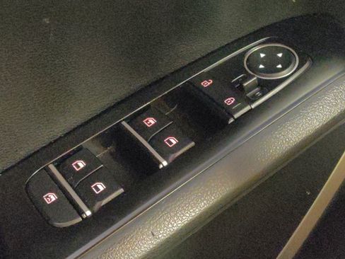 Used 2021 Kia Soul LX FWD image 32