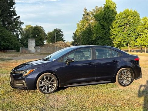 Used 2021 Toyota Corolla XSE w/ Carpet Mat Package (TMS) FWD image 4