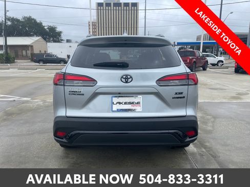 Used 2024 Toyota Corolla Cross AWD Hybrid w/ Convenience Package image 4