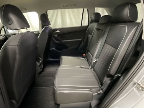 Used 2024 Volkswagen Tiguan SE image 23