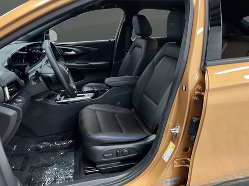 Used 2024 Buick Envista Sport Touring w/ Convenience I Package image 4