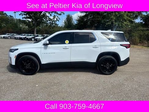 Used 2023 Chevrolet Traverse LS w/ Safety Package FWD image 5