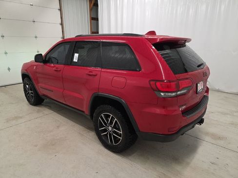 Used 2017 Jeep Grand Cherokee Trailhawk w/ Trailhawk Luxury Group image 3