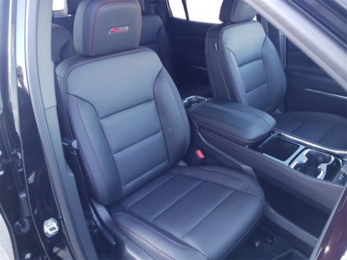 New 2026 Chevrolet Traverse Z71 image 27