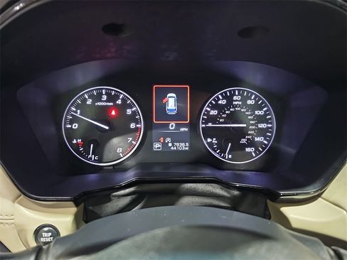 Used 2021 Subaru Outback Premium image 19