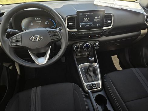 New 2026 Hyundai Venue SEL FWD image 21