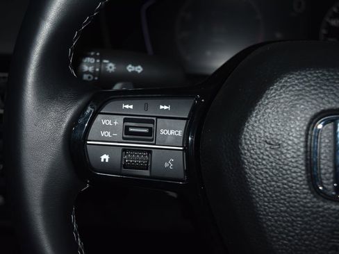 Used 2025 Honda Civic Sport image 9