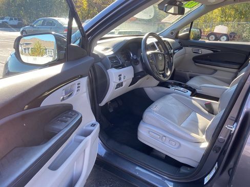Used 2016 Honda Pilot Elite image 10