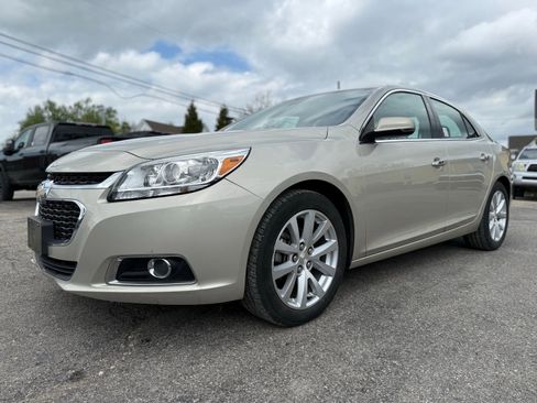 Used 2015 Chevrolet Malibu LTZ image 2