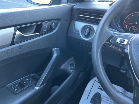 Used 2021 Volkswagen Passat 2.0T SE image 18