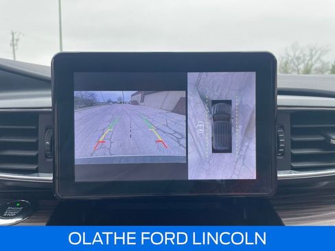 Certified 2021 Ford Explorer Limited w/ Equipment Group 301A image 15