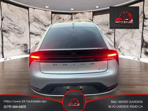 Used 2023 Toyota Prius LE image 6