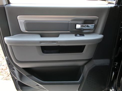 Used 2016 RAM 1500 Big Horn AWD/4WD image 42