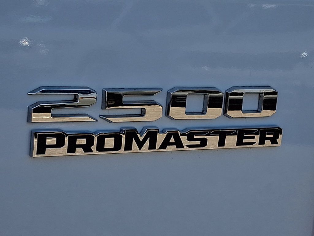 Used 2025 RAM ProMaster 2500 w/ Convenience Group FWD image 17