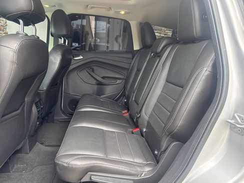 Used 2014 Ford Escape Titanium w/ Equipment Group 401A AWD/4WD image 10