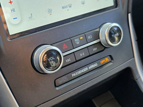 Used 2023 Ford Edge SEL image 29