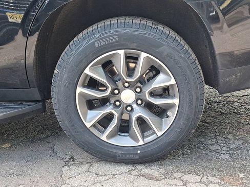 Certified 2023 Chevrolet Tahoe LT w/ Luxury Package AWD/4WD image 31