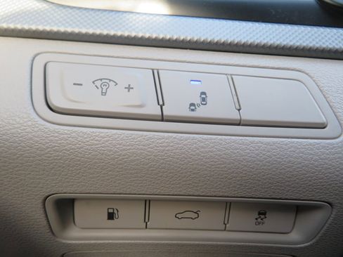 Used 2018 Hyundai Sonata SEL w/ Cargo Package image 20