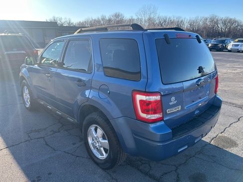 Used 2010 Ford Escape XLT image 8