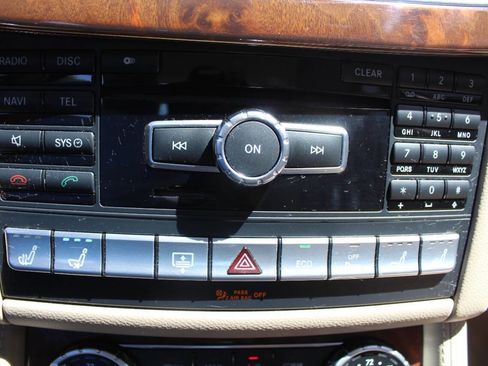 Used 2014 Mercedes-Benz CLS 550 4MATIC image 14